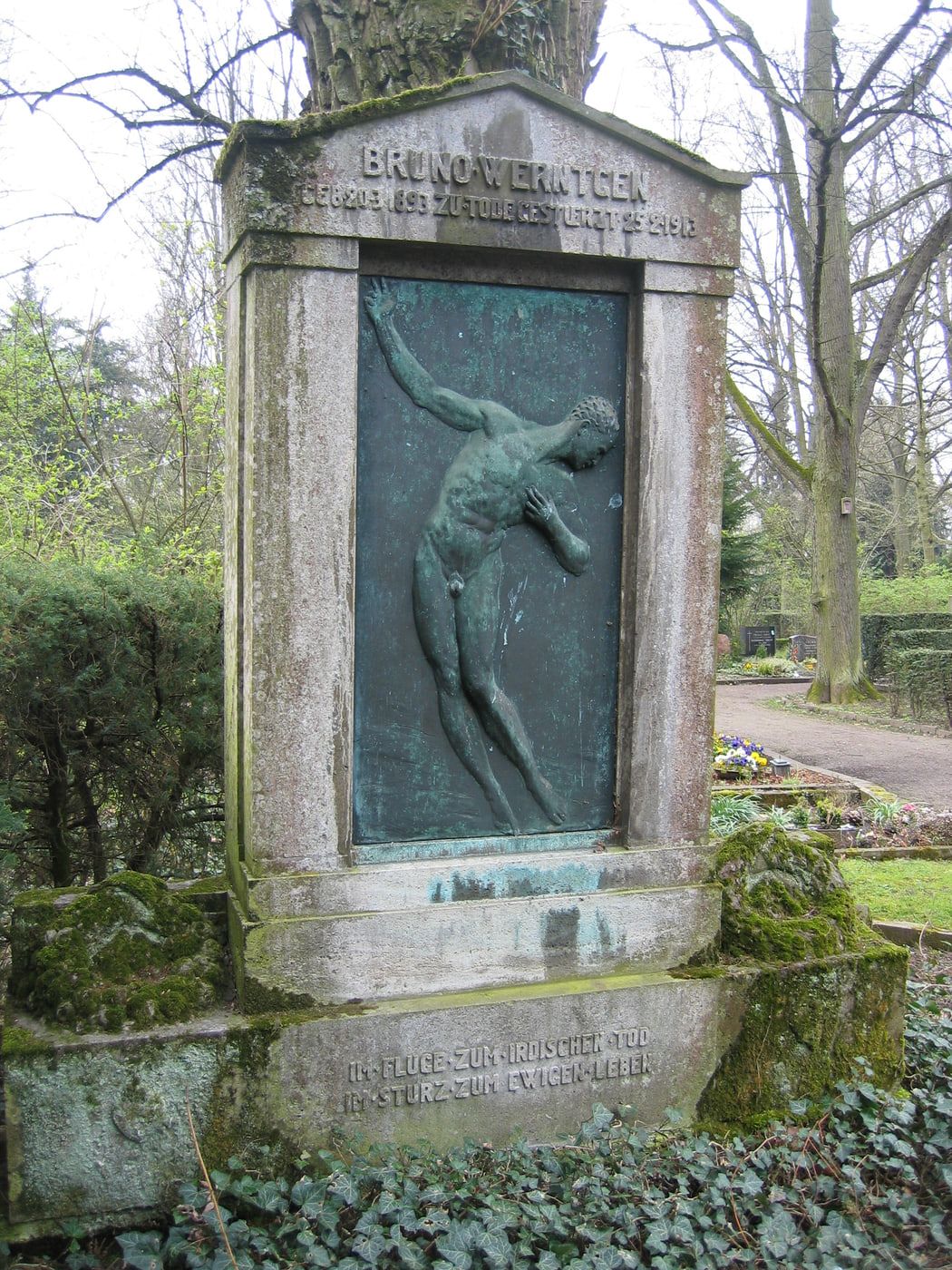 Grabstätte von Bruno Werntgen auf Nordfriedhof Bonn