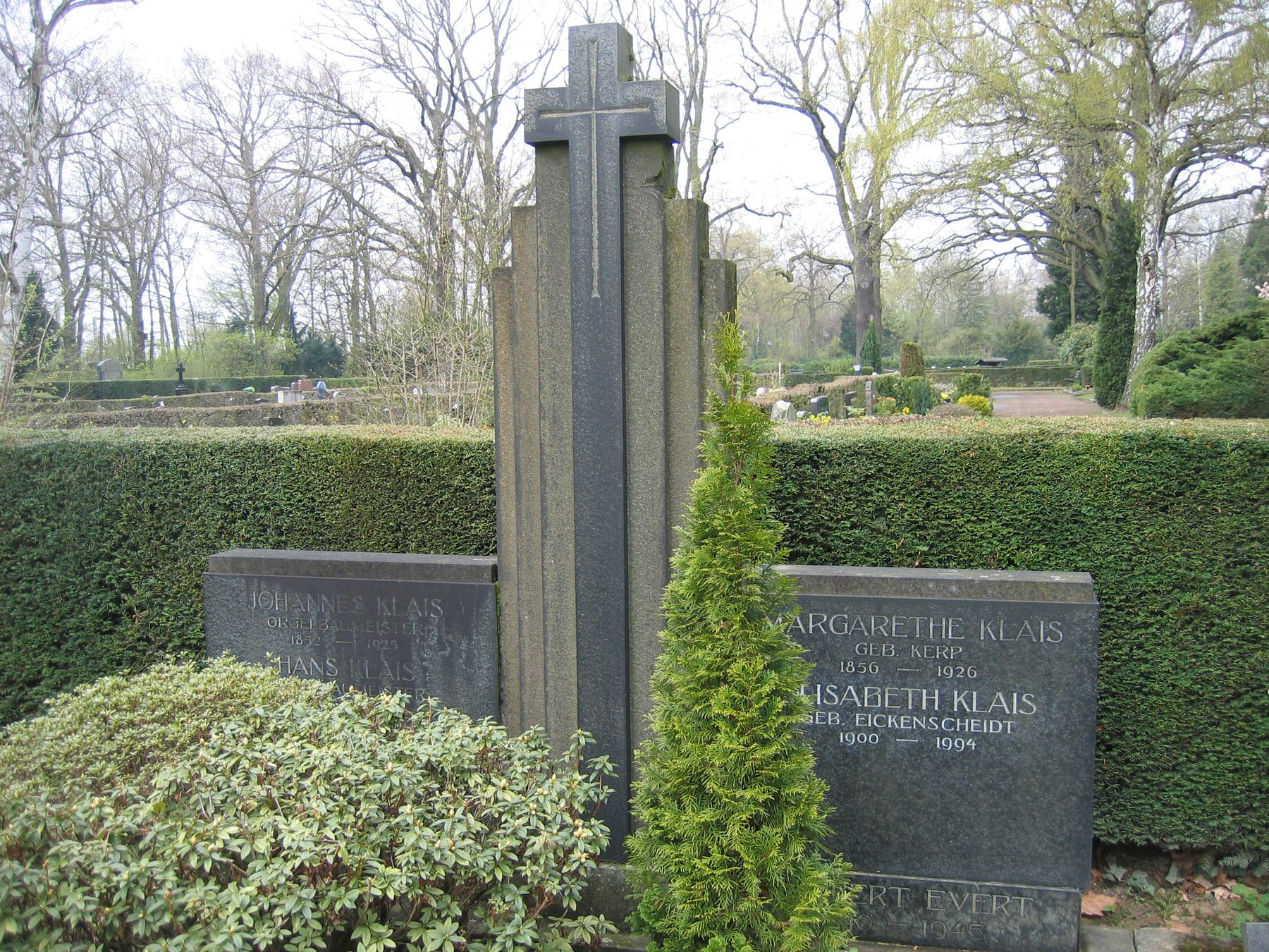 Grabstätte von Johannes Klais auf Nordfriedhof Bonn